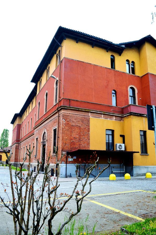 Hotel Casa Per Ferie Achille Ricci Mailand Exterior foto